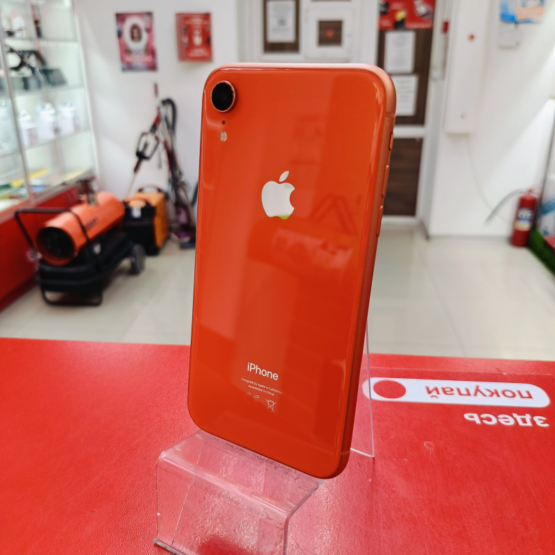 Мобильный телефон Apple iPhone XR