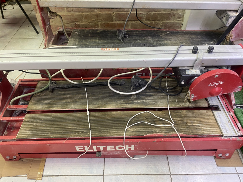 Плиткорез Elitech 1000/92Р