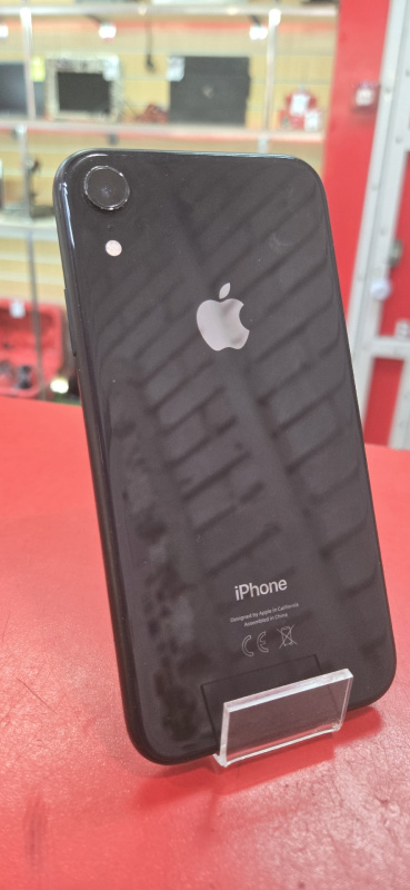 Мобильный телефон Apple iPhone XR