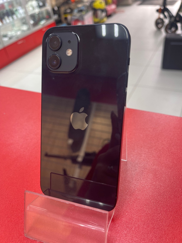 Мобильный телефон Apple iPhone 12