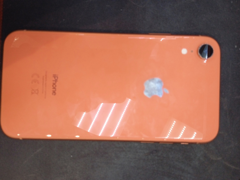 Мобильный телефон Apple iPhone XR