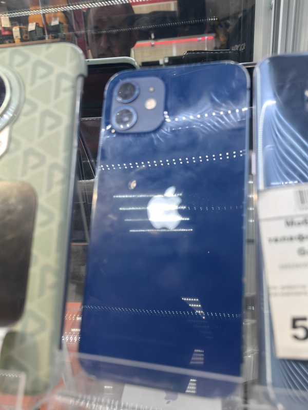 Мобильный телефон Apple iPhone 12