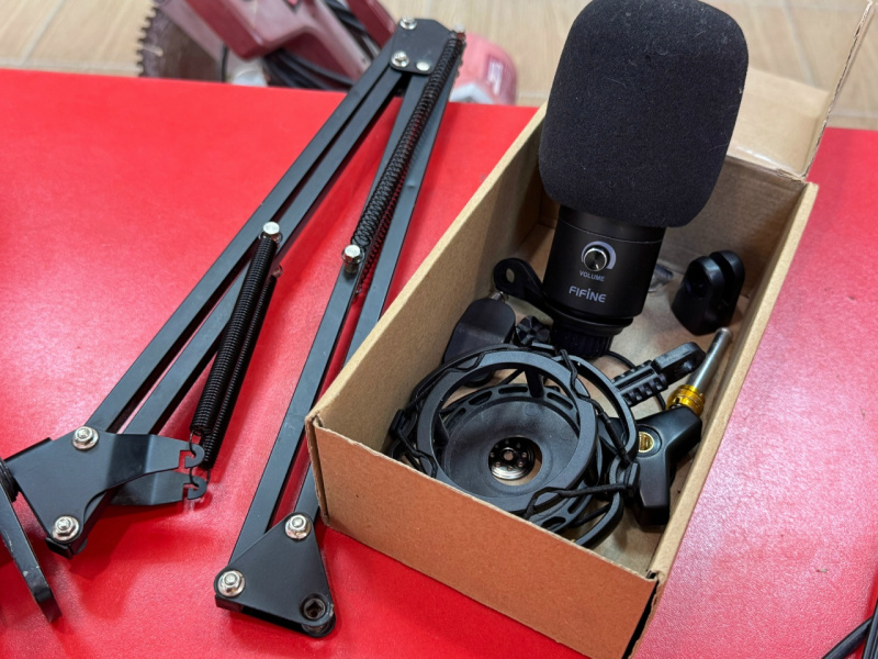 Микрофон Fifine -